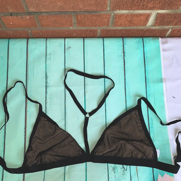 ASOS Harness Net Crochet Bikini Top - Picture 1 of 3